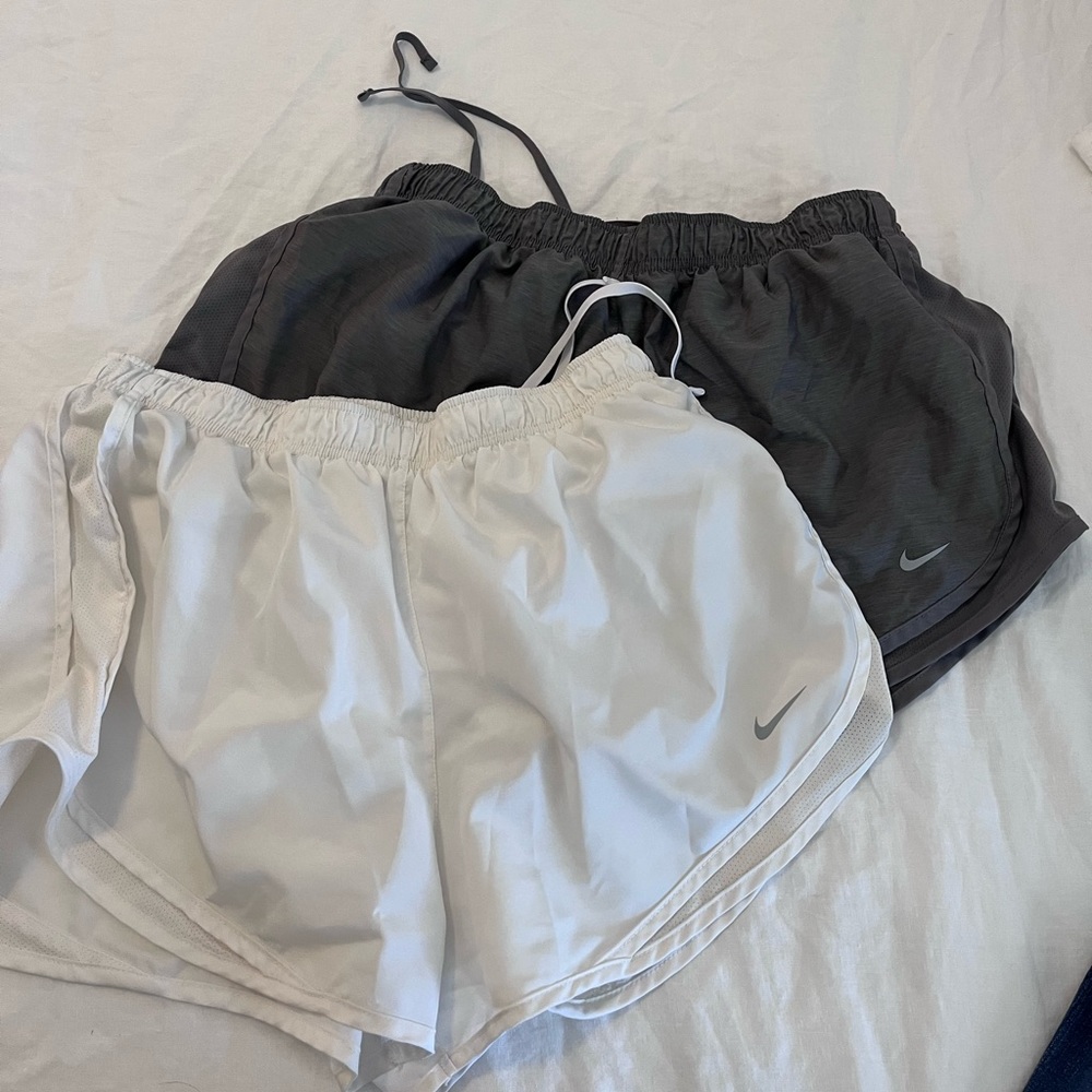 Woman xl Nike shorts